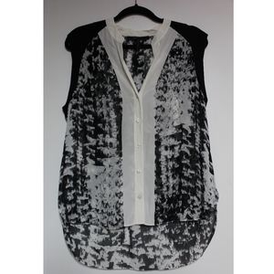🌻BCBGMAXAZRIA ~ B&W blouse (Large)
